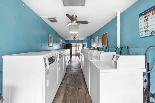 24862 US HIGHWAY 19 N 2105, Clearwater, FL 33763