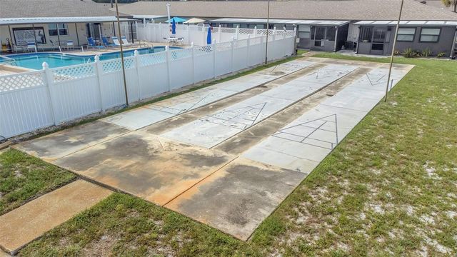 24862 US HIGHWAY 19 N 2105, Clearwater, FL 33763