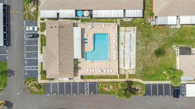 24862 US HIGHWAY 19 N 2105, Clearwater, FL 33763