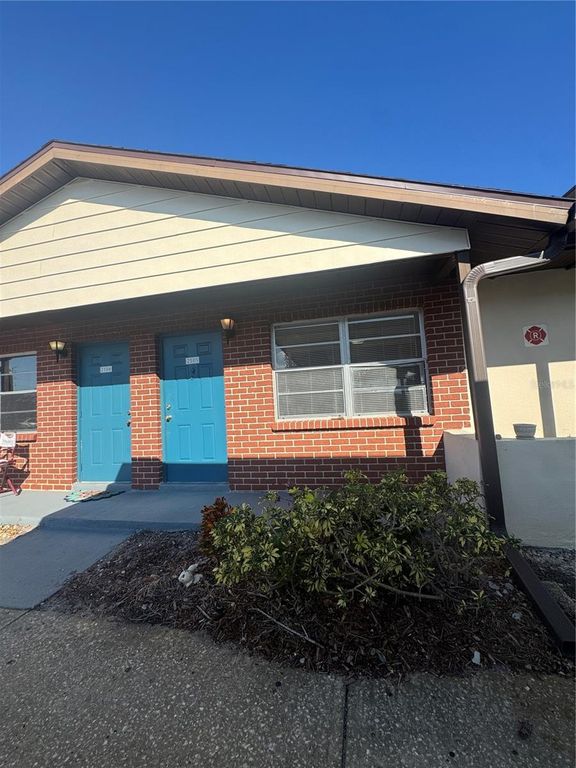 24862 US HIGHWAY 19 N 2105, Clearwater, FL 33763