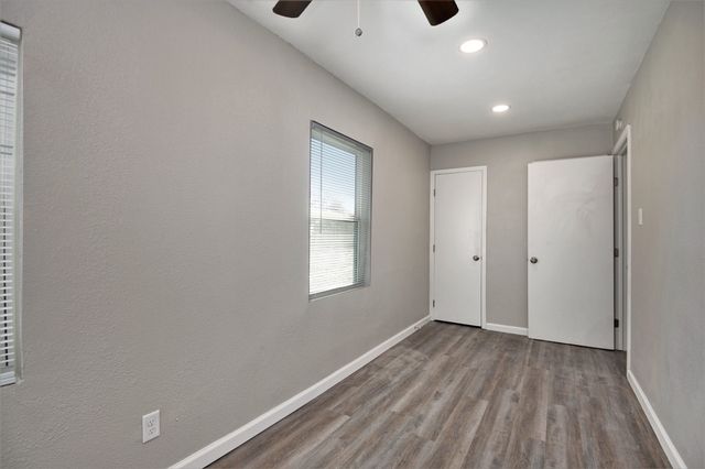 408 Dawson Circle B, Grand Prairie, TX 75051