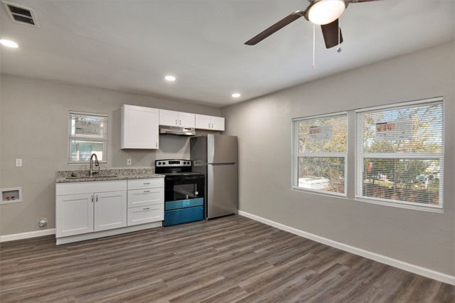 408 Dawson Circle B, Grand Prairie, TX 75051