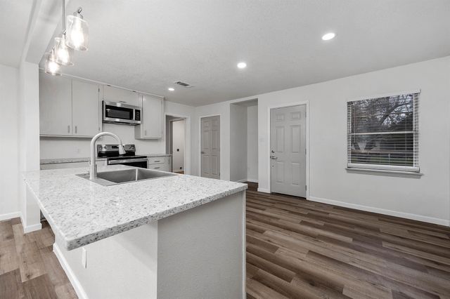 14201 Susie Lane CR442, Alvin, TX 77511