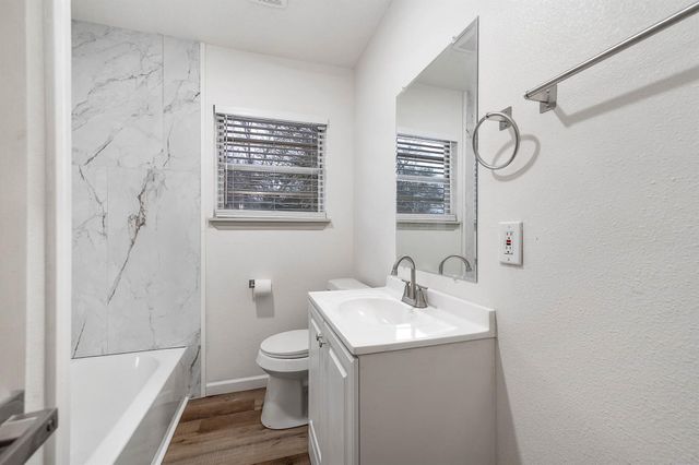 14201 Susie Lane CR442, Alvin, TX 77511