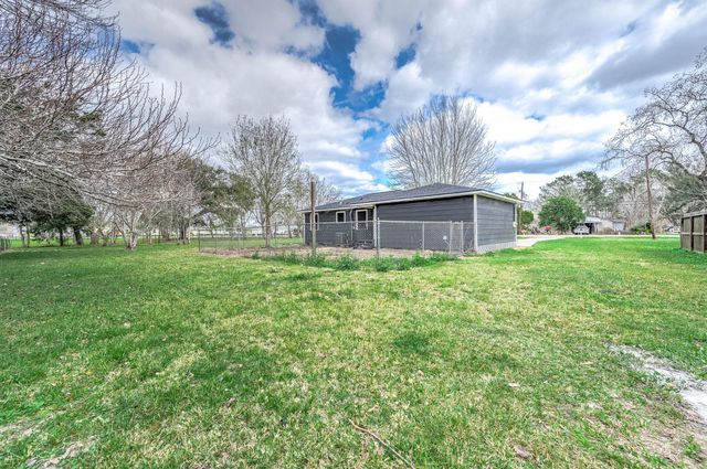 14201 Susie Lane CR442, Alvin, TX 77511