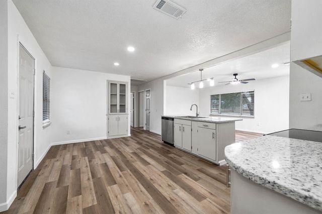 14201 Susie Lane CR442, Alvin, TX 77511