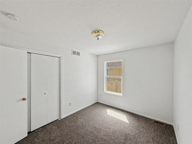 733 SE 27th Court, Des Moines, IA 50317