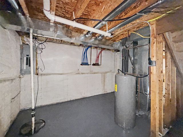 733 SE 27th Court, Des Moines, IA 50317