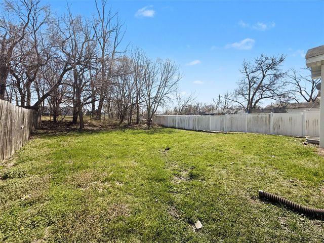 733 SE 27th Court, Des Moines, IA 50317