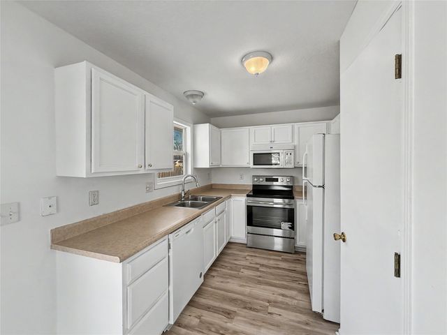 733 SE 27th Court, Des Moines, IA 50317