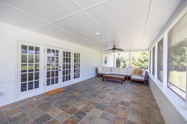 1433 PARK STREET N, St Petersburg, FL 33710