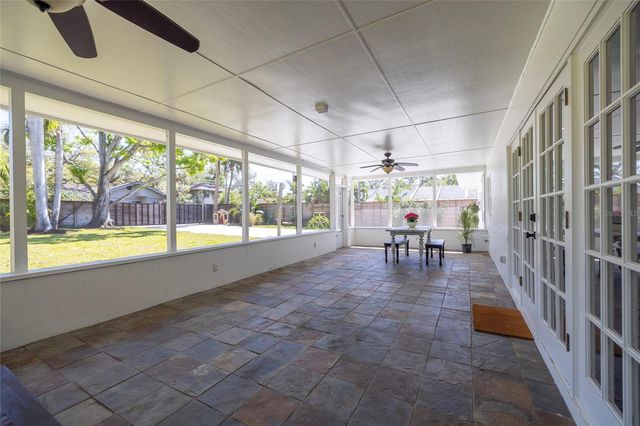 1433 PARK STREET N, St Petersburg, FL 33710