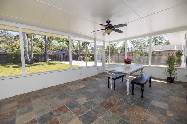 1433 PARK STREET N, St Petersburg, FL 33710