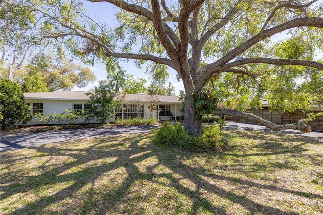 1433 PARK STREET N, St Petersburg, FL 33710