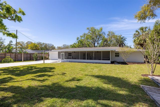 1433 PARK STREET N, St Petersburg, FL 33710