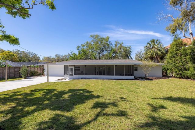 1433 PARK STREET N, St Petersburg, FL 33710