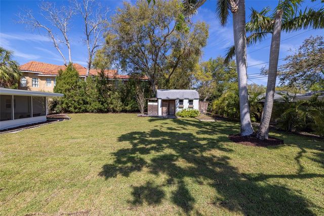 1433 PARK STREET N, St Petersburg, FL 33710