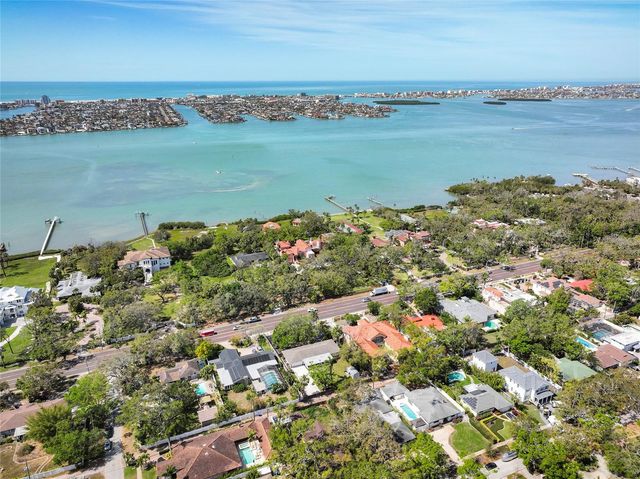 1433 PARK STREET N, St Petersburg, FL 33710