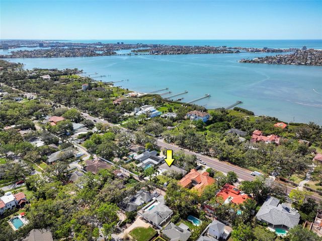 1433 PARK STREET N, St Petersburg, FL 33710