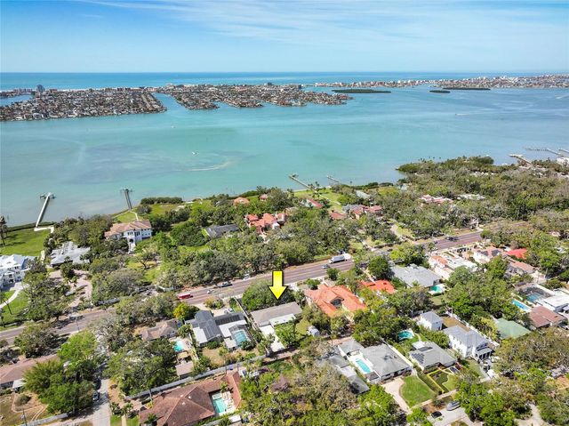 1433 PARK STREET N, St Petersburg, FL 33710