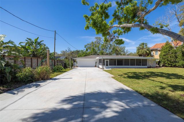 1433 PARK STREET N, St Petersburg, FL 33710