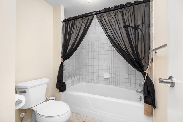 14655 Champion Forest Drive 302, Houston, TX 77069