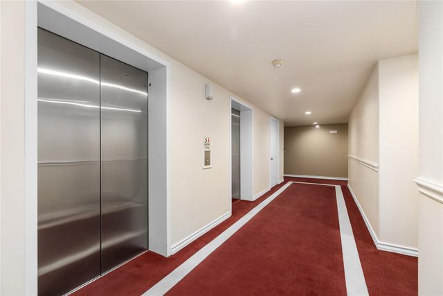 14655 Champion Forest Drive 302, Houston, TX 77069