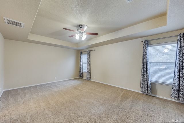 5723 WHITE OAK CV, San Antonio, TX 78253