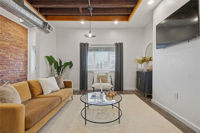 3646 Mintwood St, Lawrenceville, PA 15201