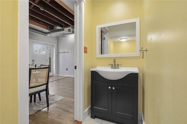 3646 Mintwood St, Lawrenceville, PA 15201