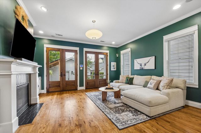 438 W 28th Street, Houston, TX 77008