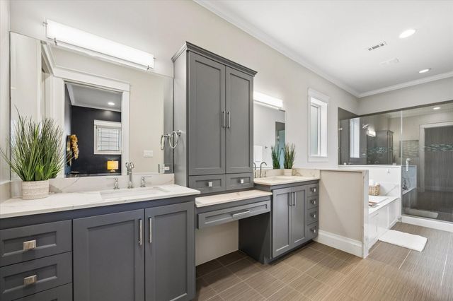 438 W 28th Street, Houston, TX 77008