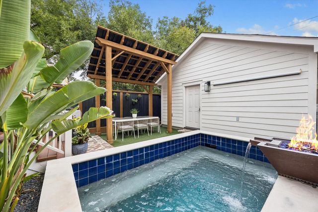 438 W 28th Street, Houston, TX 77008