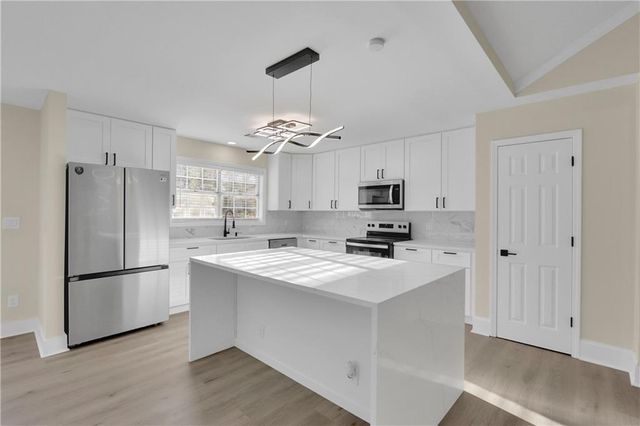 3363 Old Oaks Road, Buford, GA 30519