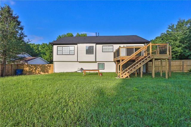 3363 Old Oaks Road, Buford, GA 30519