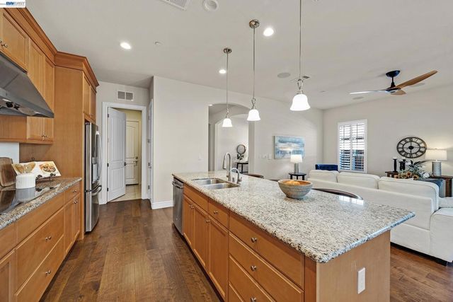 1930 Barbaresco Ln, Brentwood, CA 94513