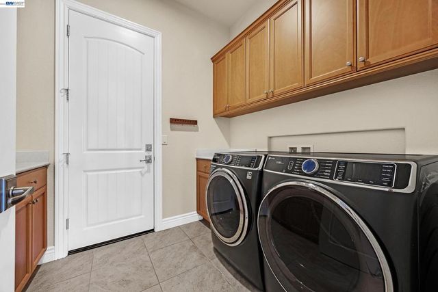 1930 Barbaresco Ln, Brentwood, CA 94513
