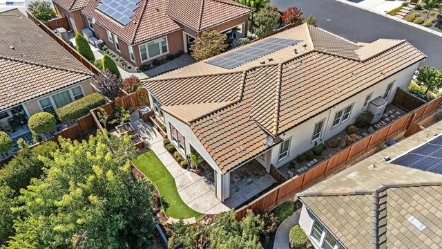 1930 Barbaresco Ln, Brentwood, CA 94513