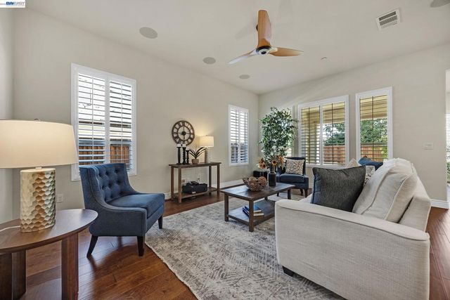 1930 Barbaresco Ln, Brentwood, CA 94513