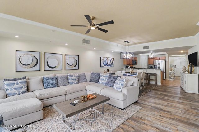 1200 Beach Drive, 906, Gulfport, MS 39507