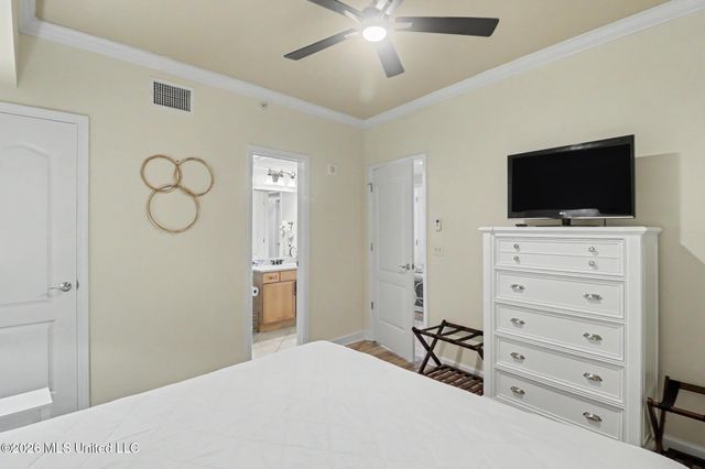 1200 Beach Drive, 906, Gulfport, MS 39507