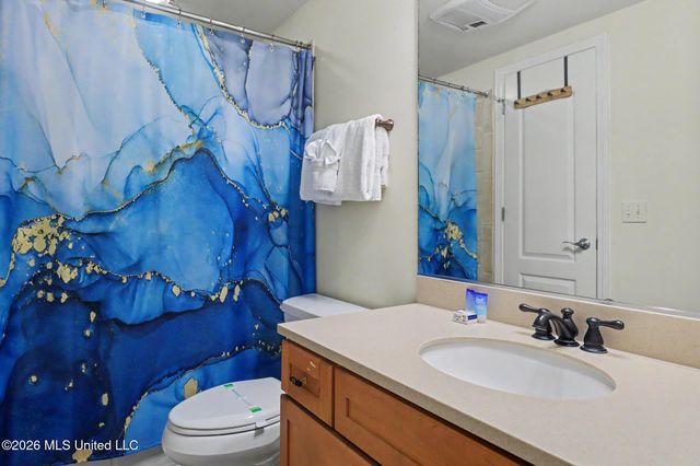 1200 Beach Drive, 906, Gulfport, MS 39507