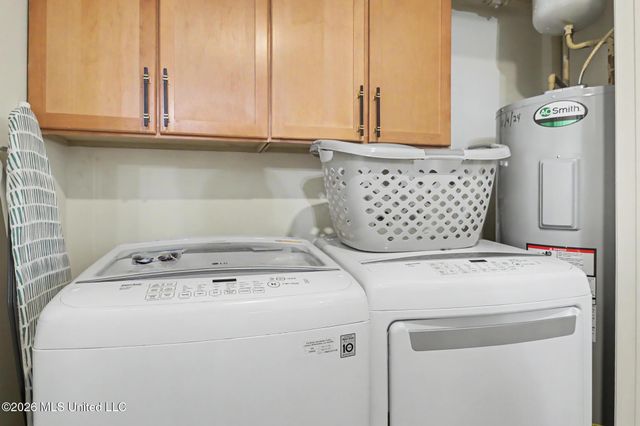 1200 Beach Drive, 906, Gulfport, MS 39507