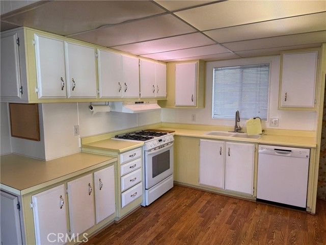 1083 Via Del Mesa, Hemet, CA 92543