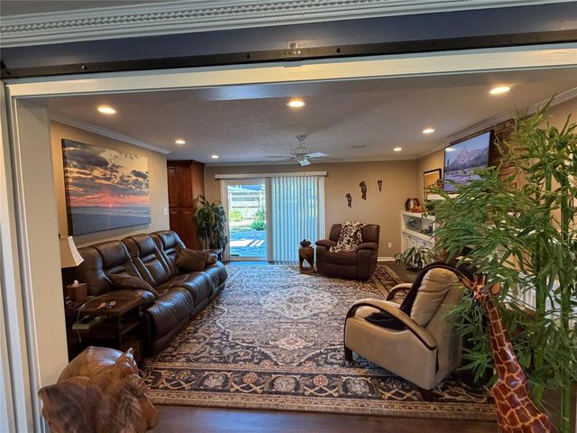 1110 Harbor View Drive, Galveston, TX 77550