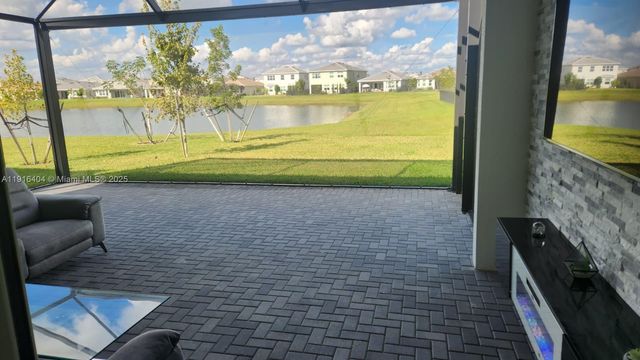 13554 Spruce Pine Dr, Westlake, FL 33470