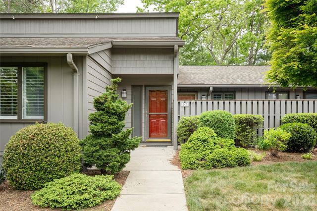 434 Crowfields Drive, Asheville, NC 28803