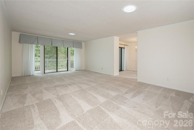 434 Crowfields Drive, Asheville, NC 28803