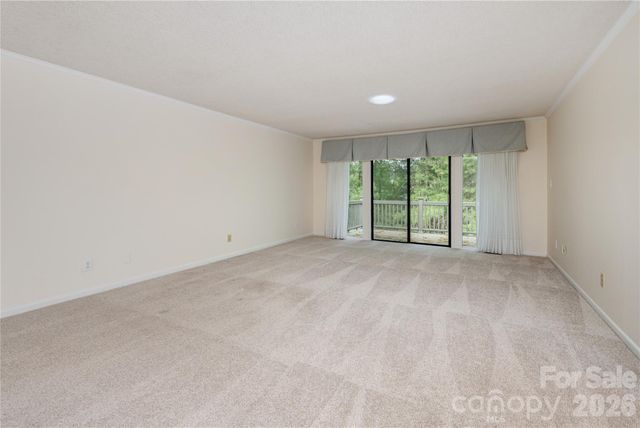 434 Crowfields Drive, Asheville, NC 28803