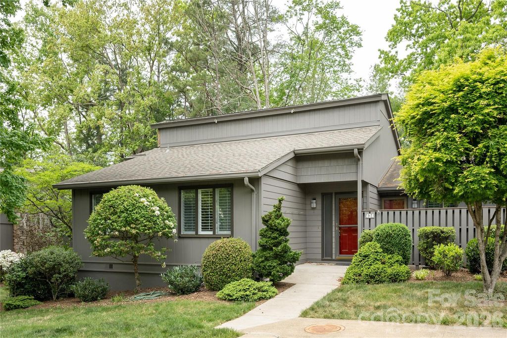 434 Crowfields Drive, Asheville, NC 28803